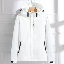 Amaia | Chaqueta Impermeable con Capucha Mujer Cortavientos