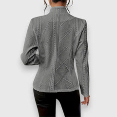 Covadonga | Jersey Cuello Alto Mujer Punto Trenzado Ajustado