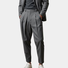 Felipe | Pantalón de Pinzas Hombre Corte Cropped Pinzas Dobles