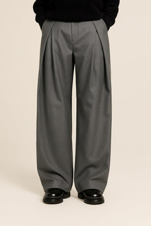 Guillermo | Pantalón de Pinzas Pierna Ancha Hombre Cintura Alta