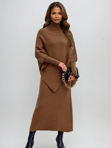 Leire | Conjunto de Punto Mujer Cuello Alto Poncho Falda Midi