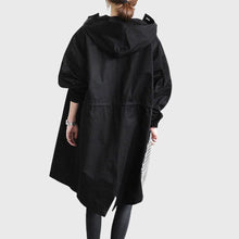 Paloma | Parka Impermeable Larga Mujer con Capucha Corte Amplio