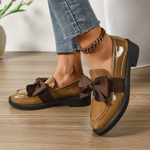 Raquel | Mocasín de Charol con Lazo Mujer Suela Plataforma