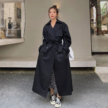 Rocío | Gabardina Larga Oversize Mujer Doble Botonadura con Cinturón