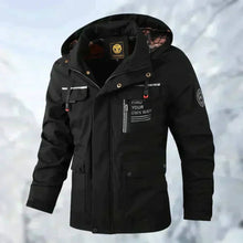 Tomás | Chubasquero Hombre Impermeable con Capucha Multipocket