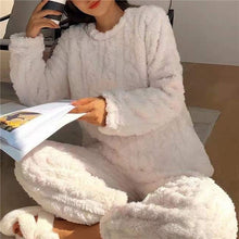 Triana | Conjunto de Forro Polar Mujer Pijama Cuello Redondo